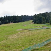 Czarna Góra - Stronie Śląskie lipiec 2014, Widok z dolnej stacji wyciągu w lewo.